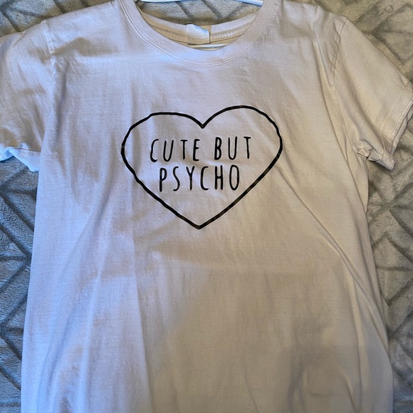 White t - Picture 1 of 1